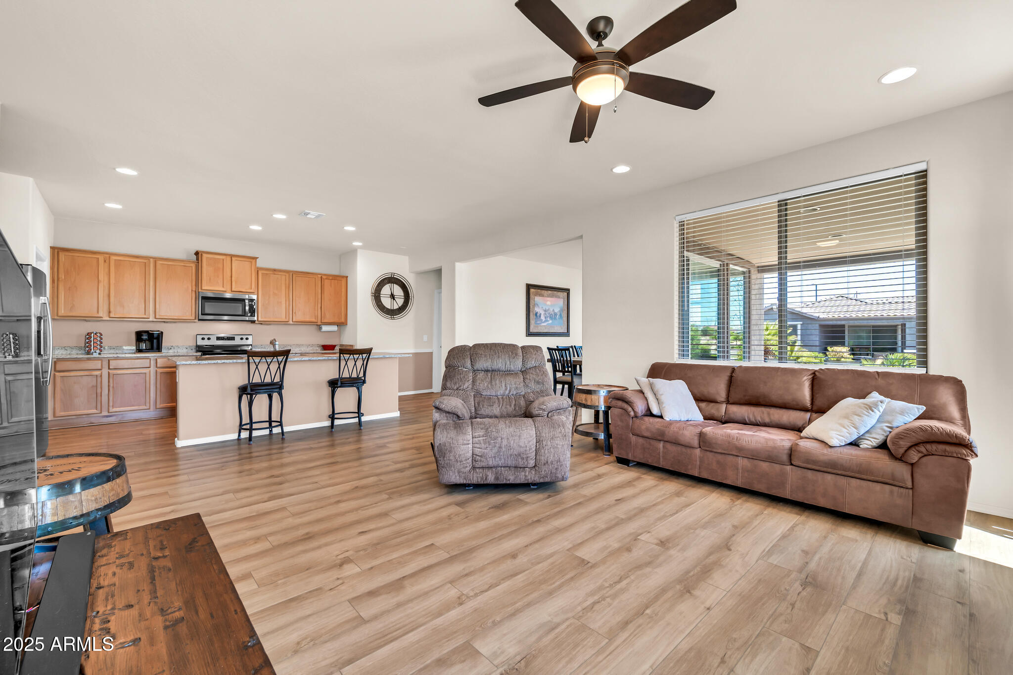 27606 W TONOPAH Drive