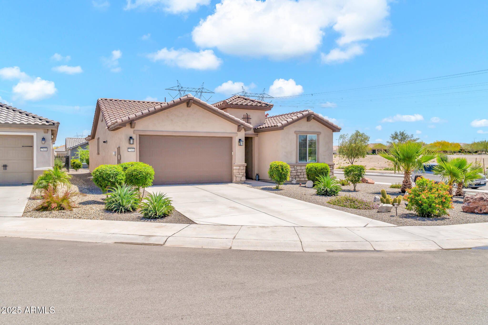 27606 W TONOPAH Drive