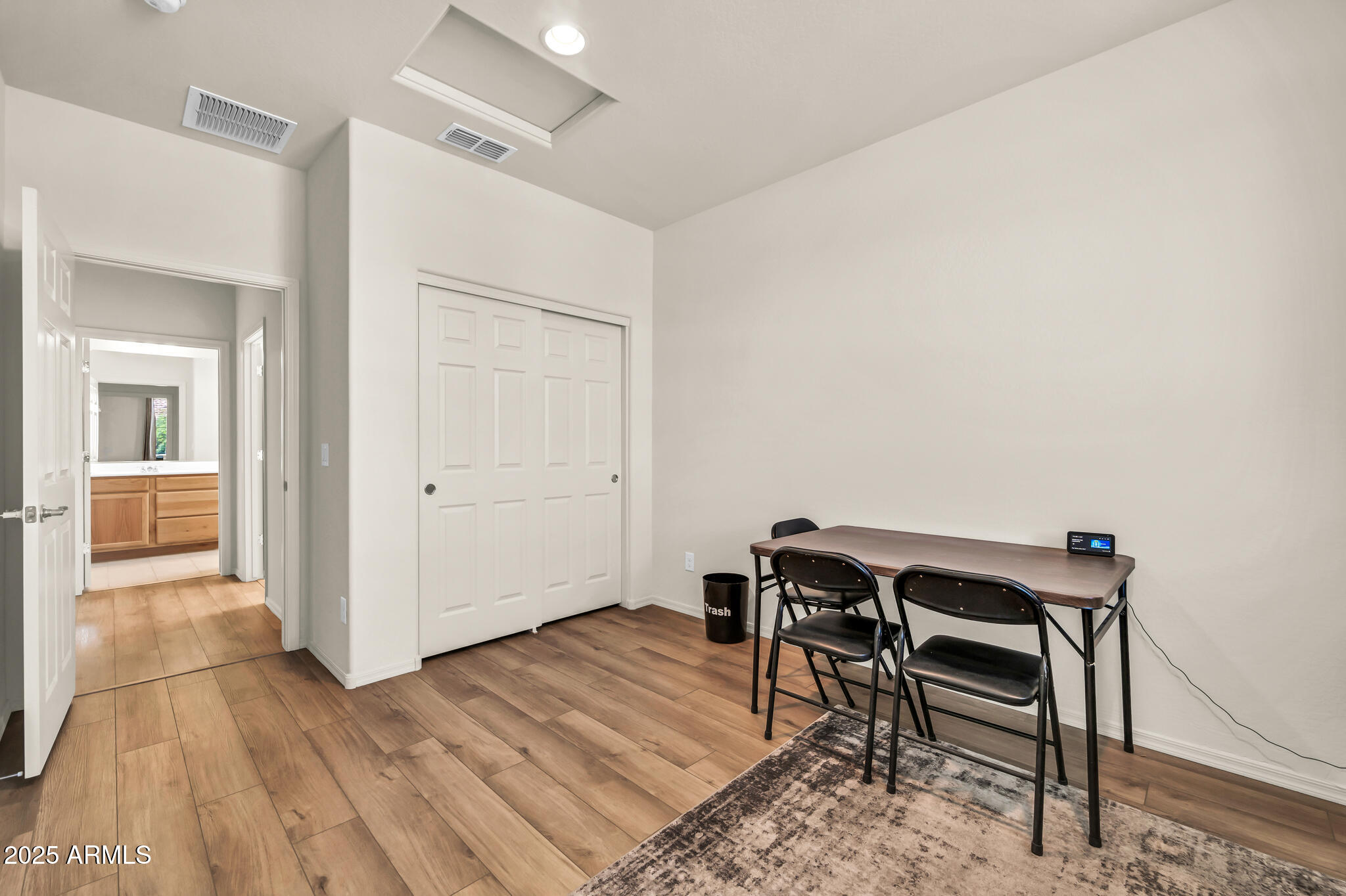 27606 W TONOPAH Drive