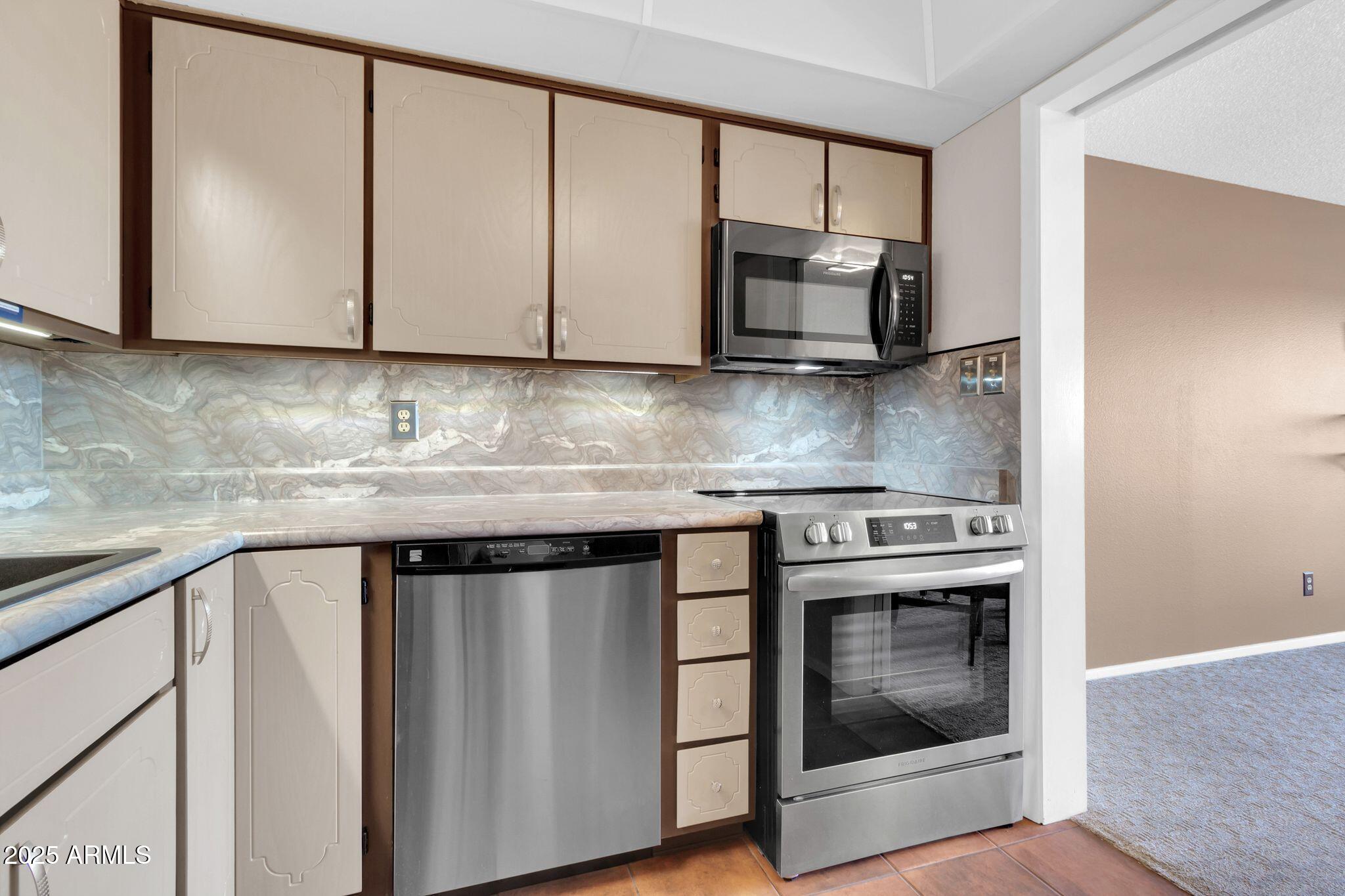 515 S PARKCREST, 531