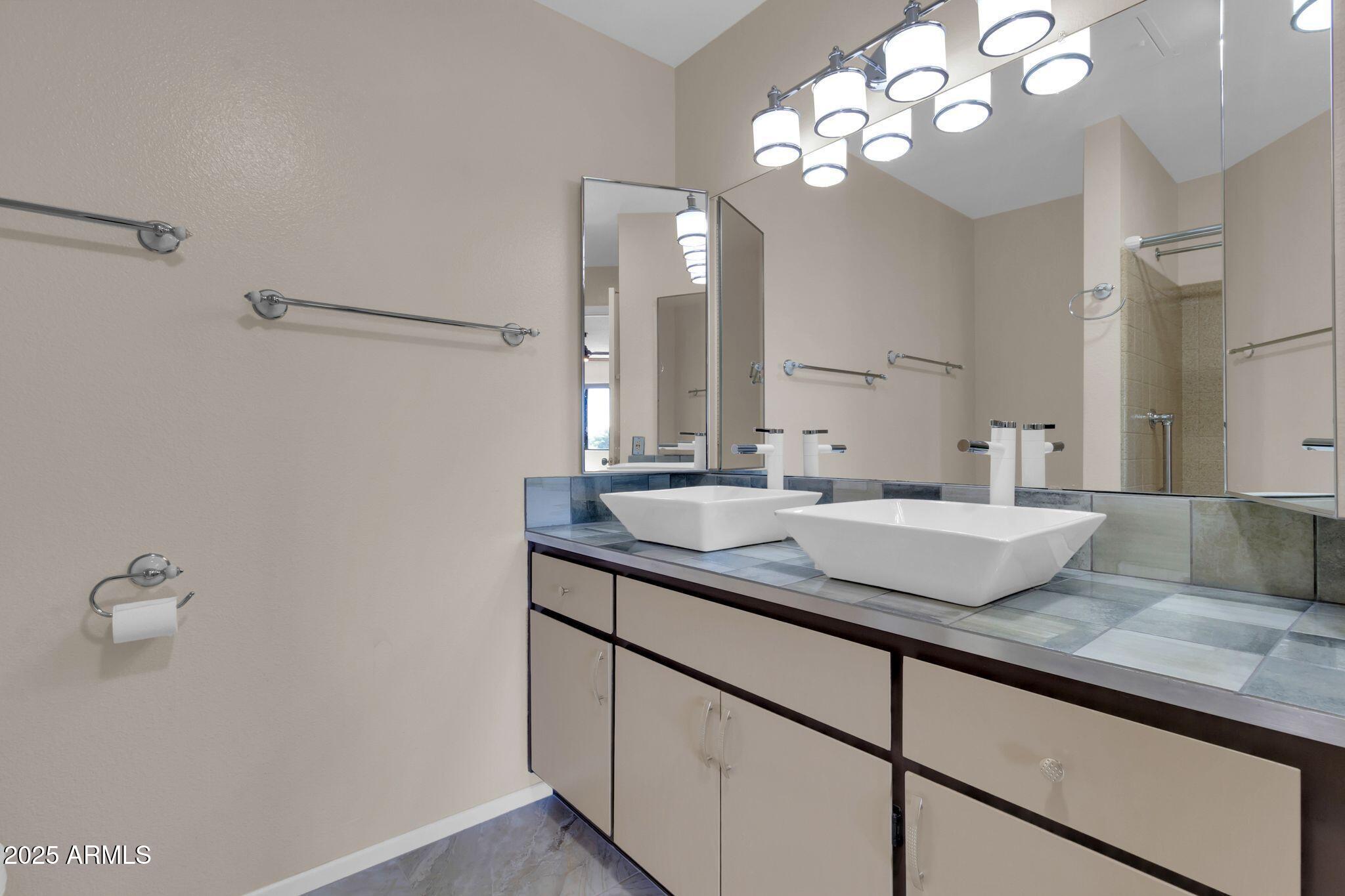 515 S PARKCREST, 531