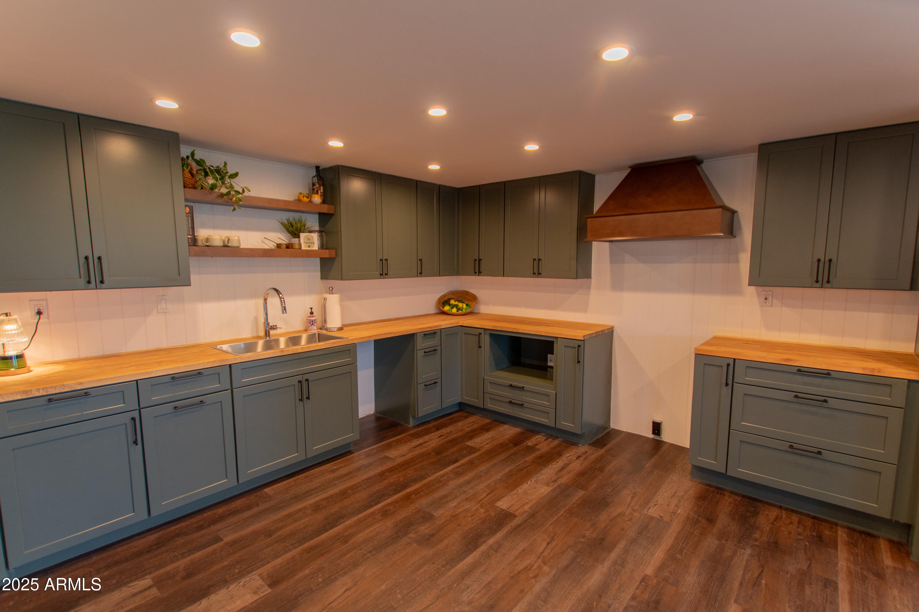 9278 W TOMAHAWK Trail