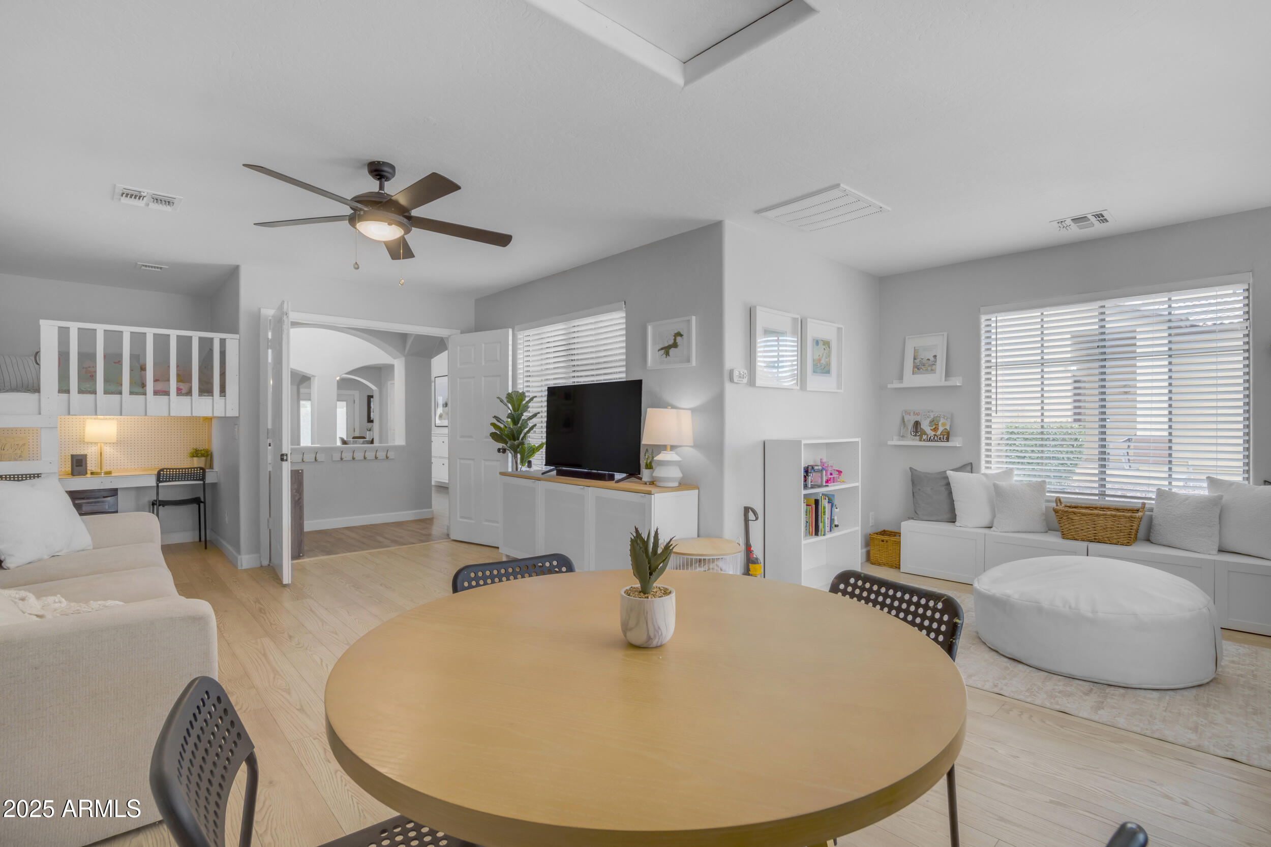 3349 E Flamingo Court