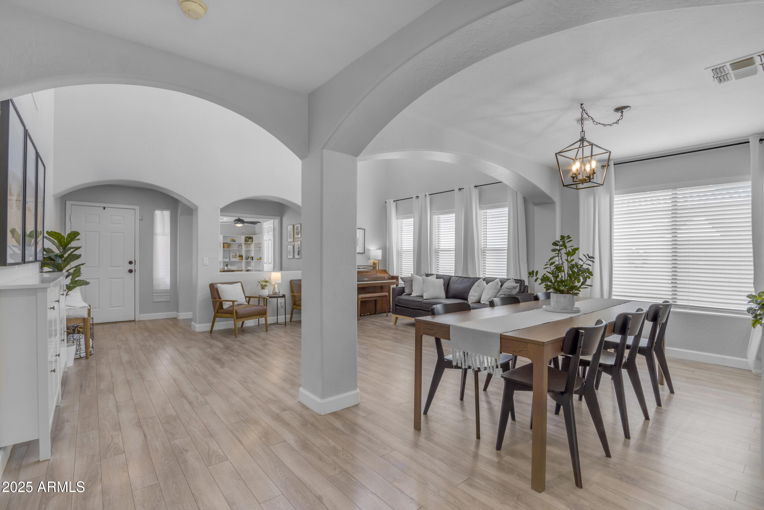 3349 E Flamingo Court