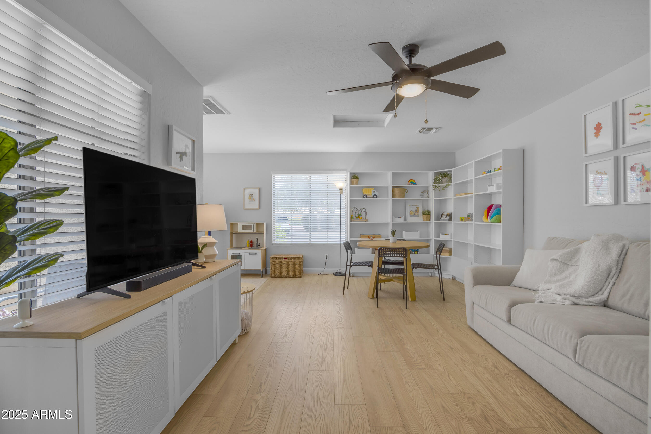 3349 E Flamingo Court