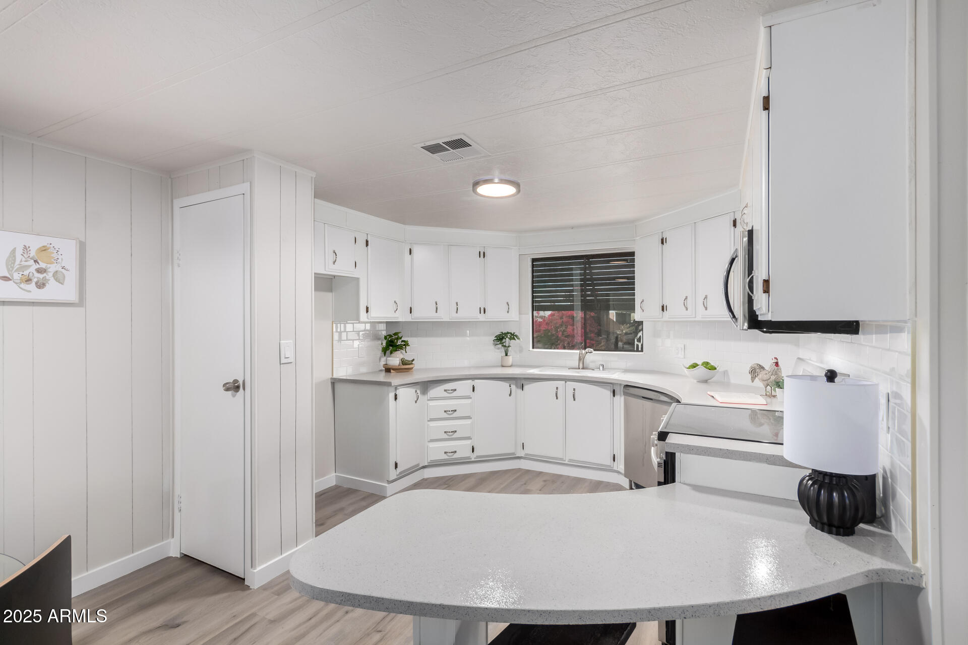 11000 N 91ST Avenue, 101