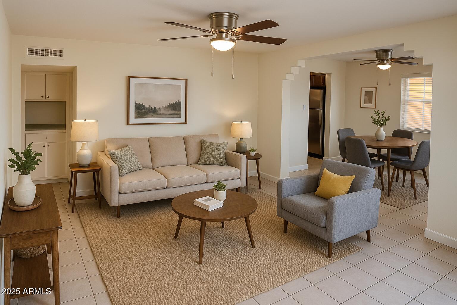 1914 W COLTER Street