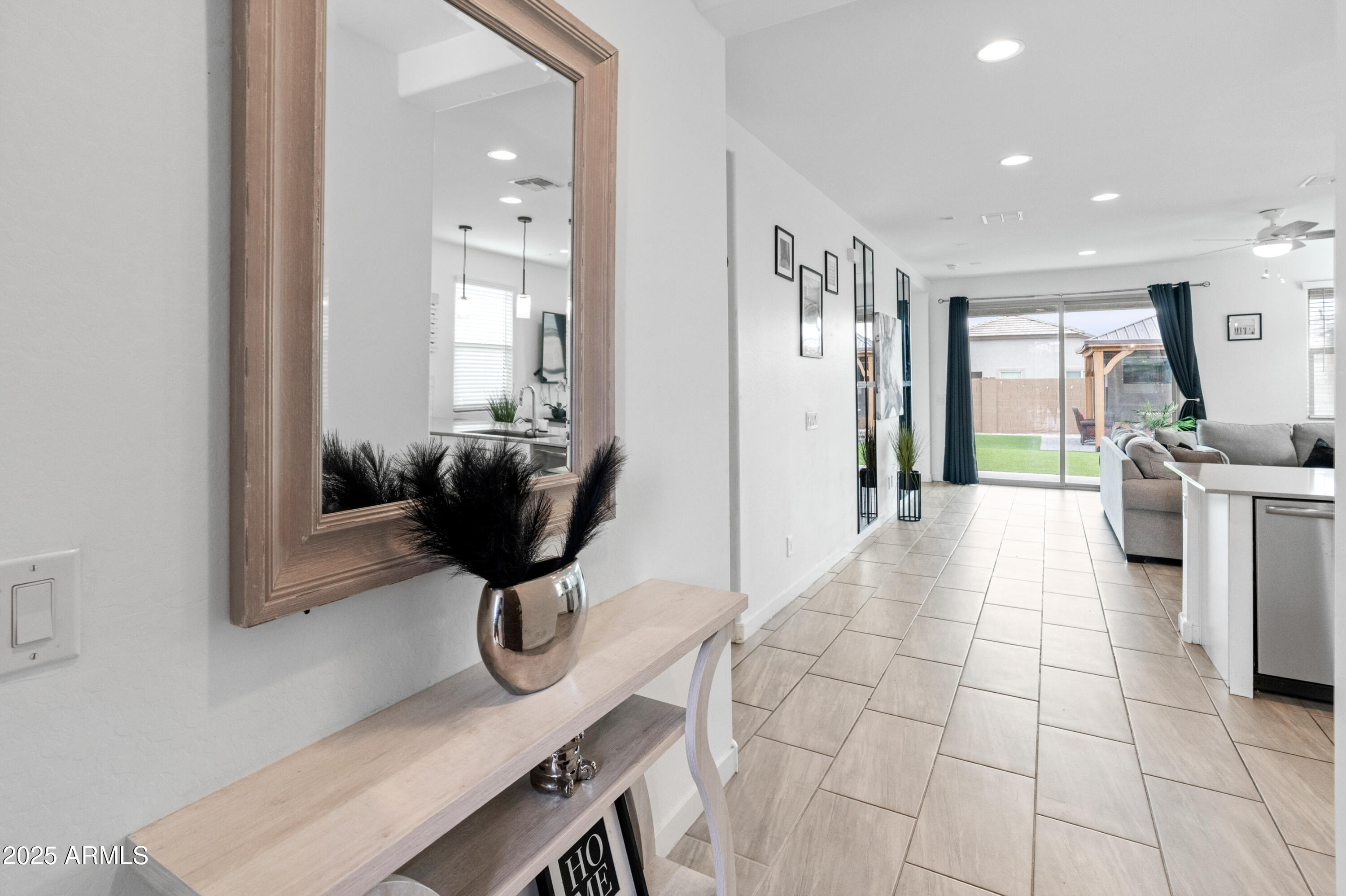 19407 W PIERSON Street