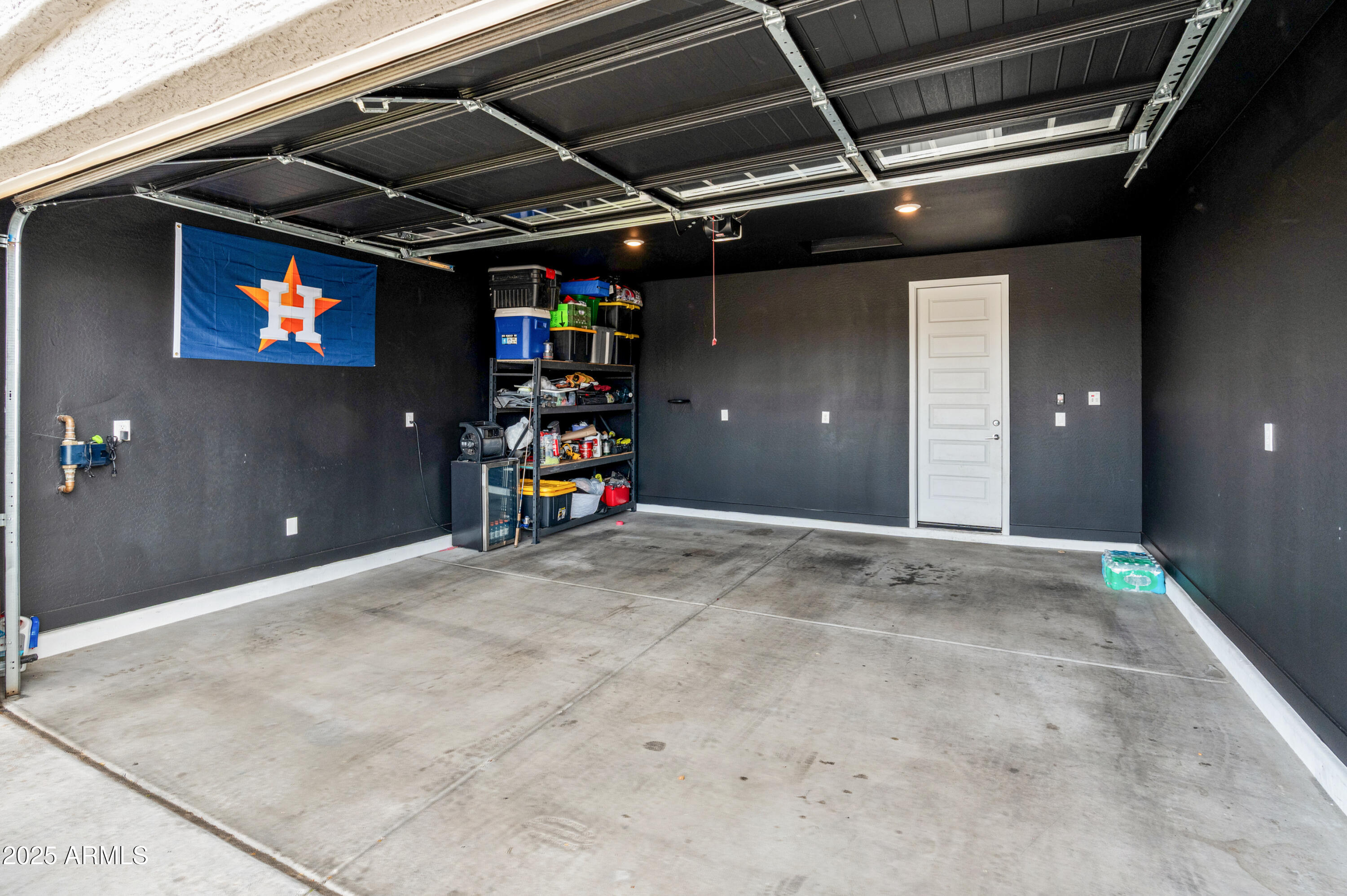 19407 W PIERSON Street