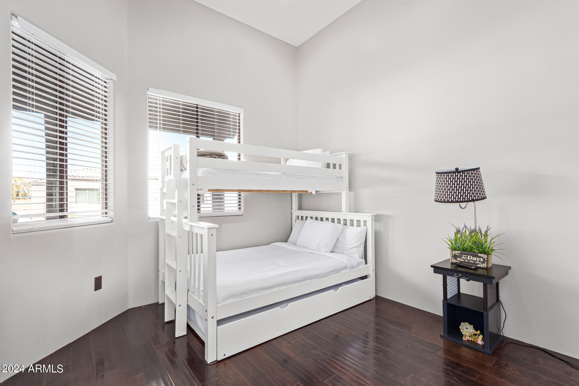 2731 W DESERT RANCH Road