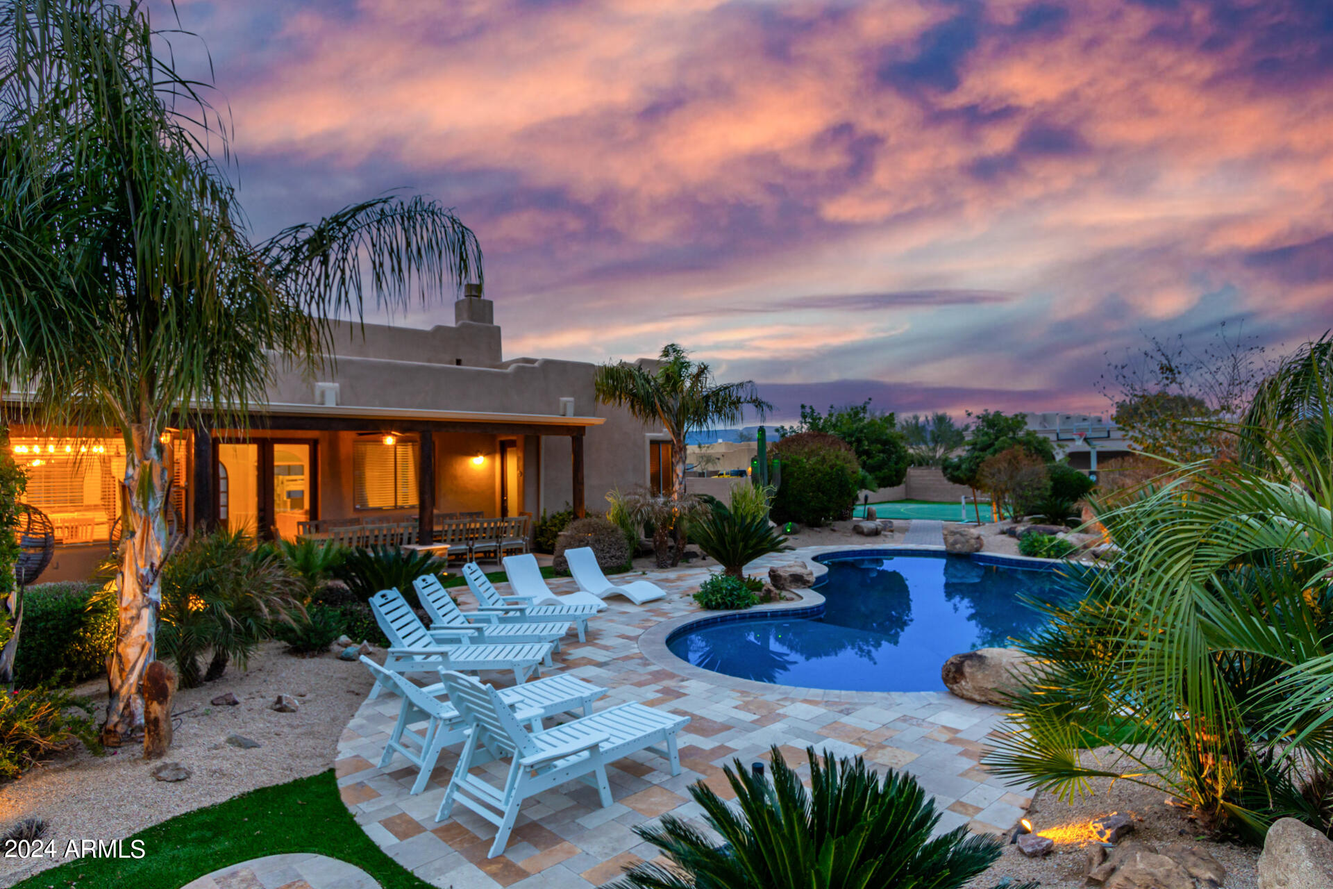 2731 W DESERT RANCH Road