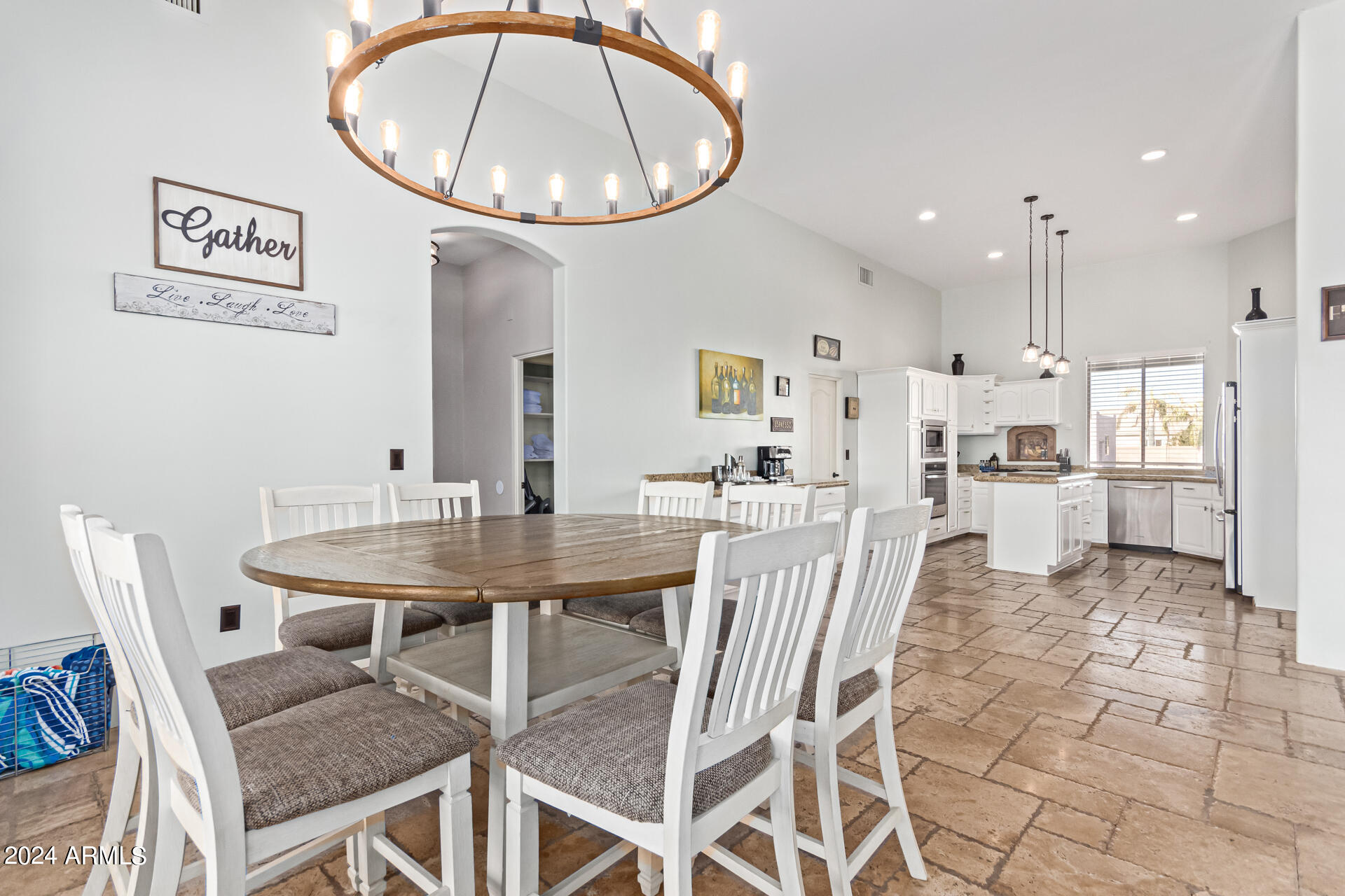 2731 W DESERT RANCH Road