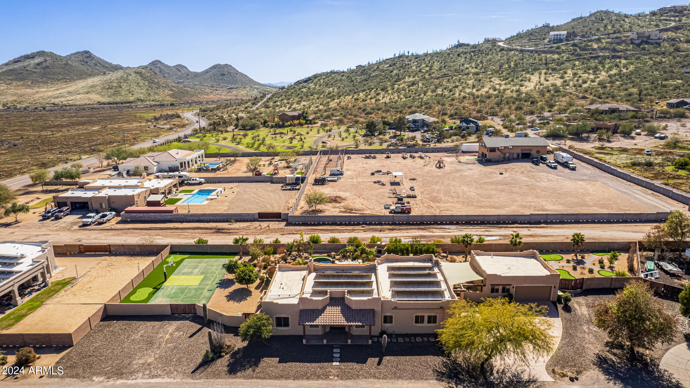 2731 W DESERT RANCH Road