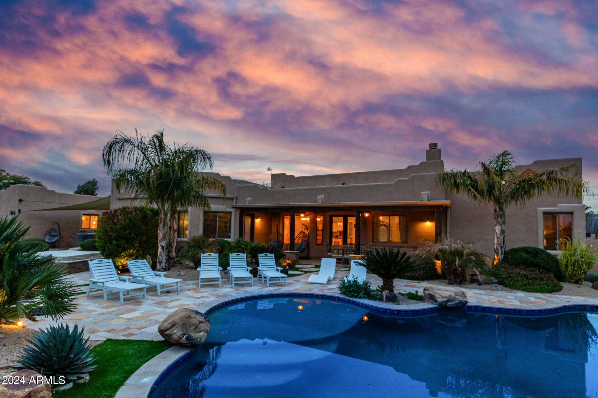 2731 W DESERT RANCH Road