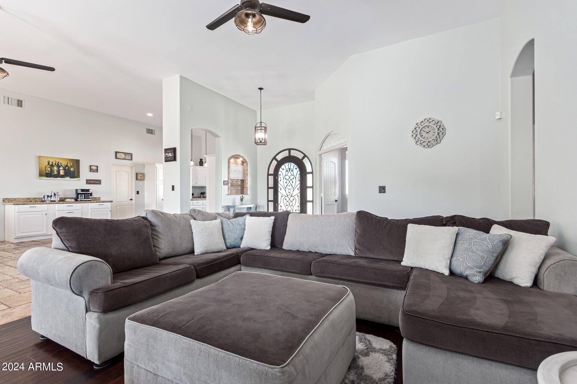 2731 W DESERT RANCH Road