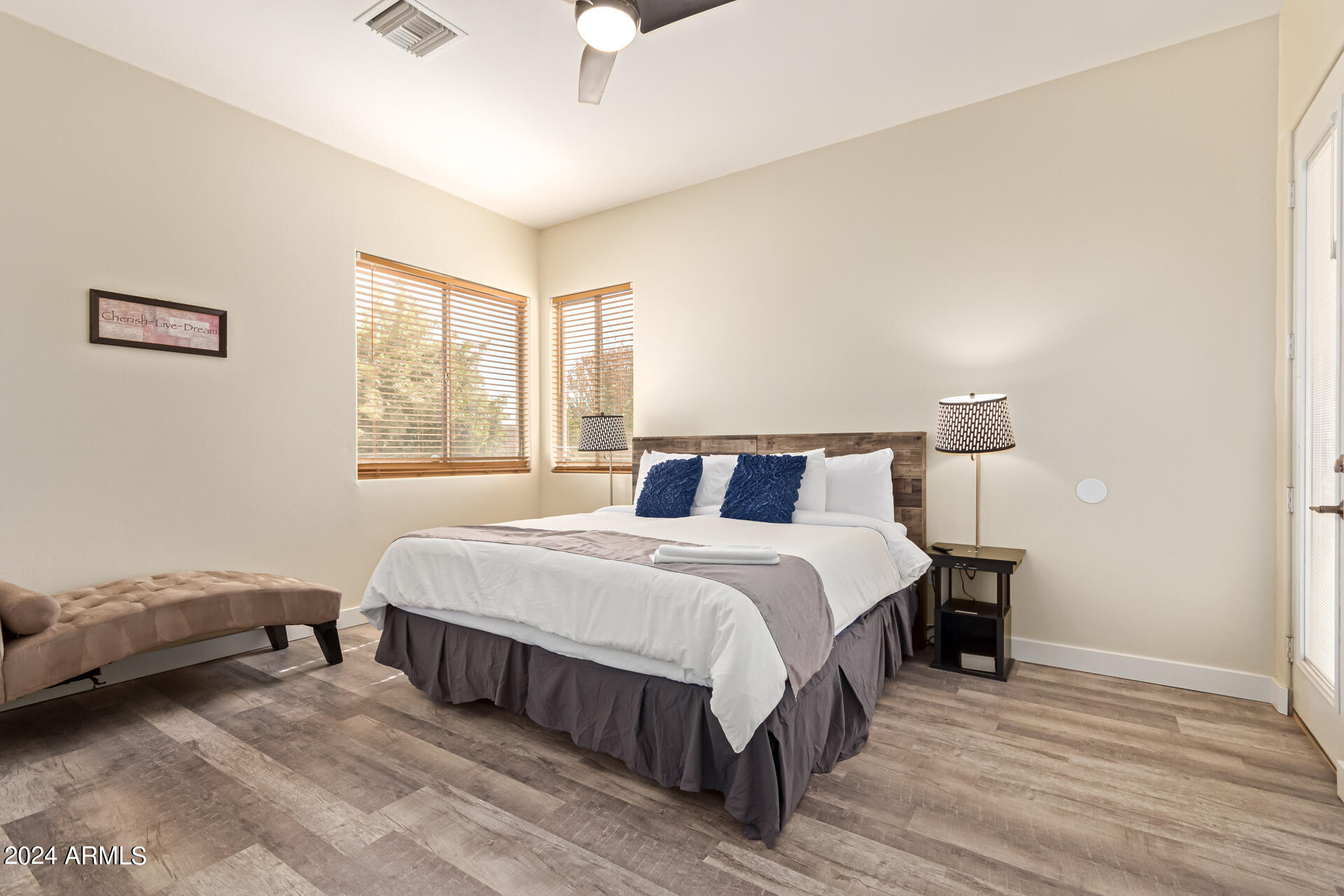 2731 W DESERT RANCH Road