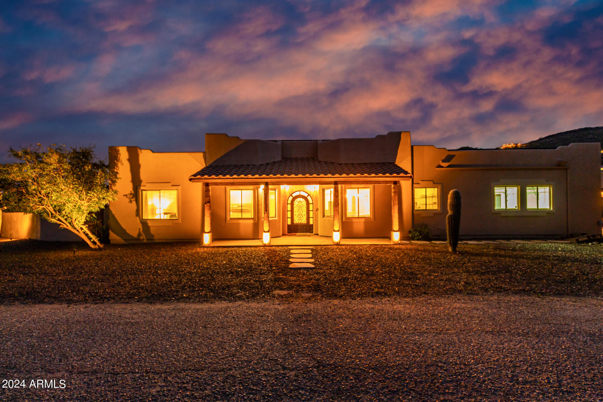 2731 W DESERT RANCH Road