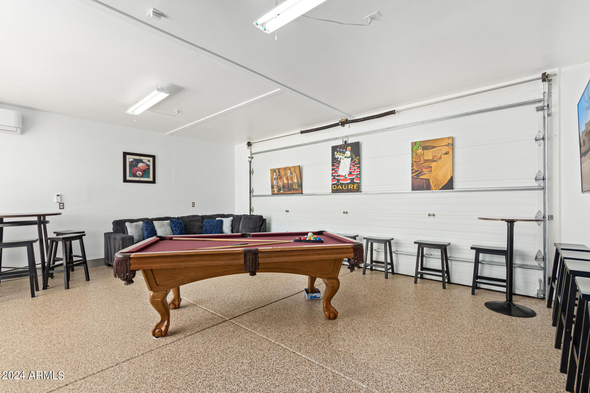 2731 W DESERT RANCH Road