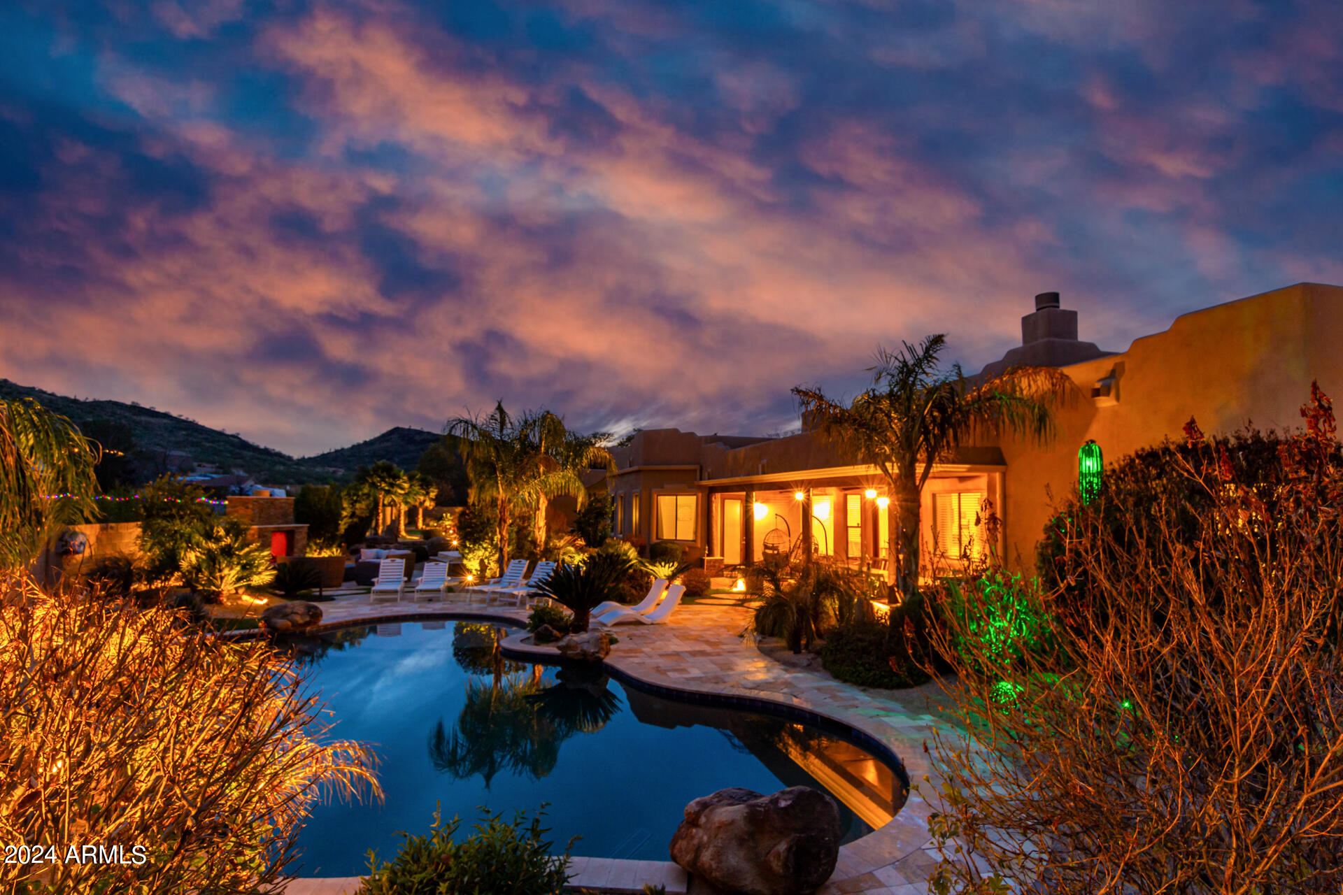 2731 W DESERT RANCH Road