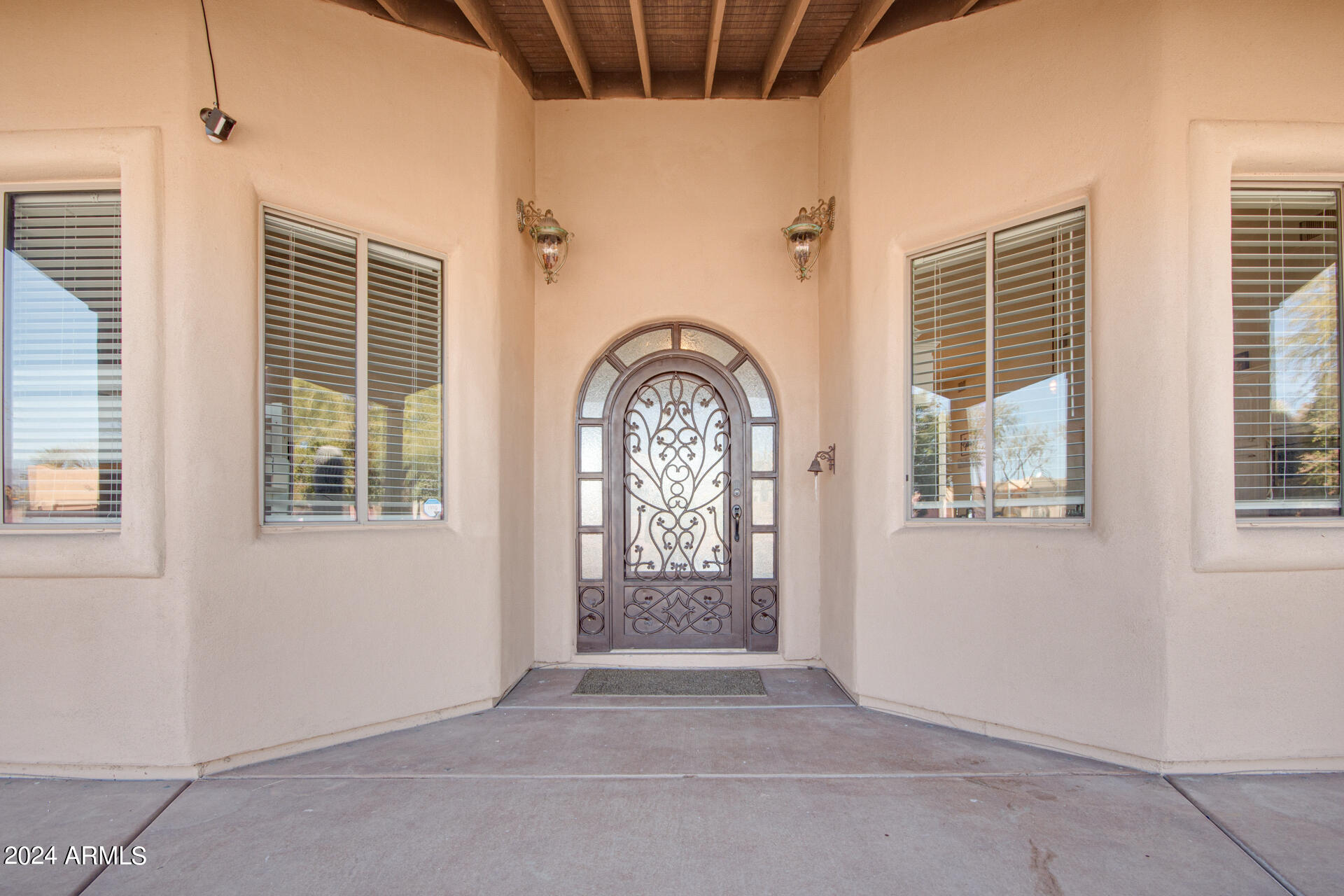 2731 W DESERT RANCH Road