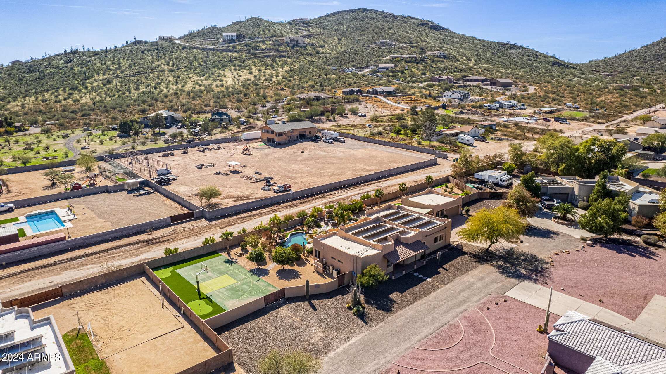 2731 W DESERT RANCH Road