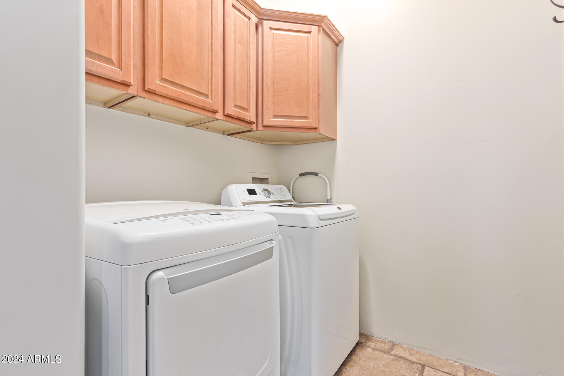 2731 W DESERT RANCH Road