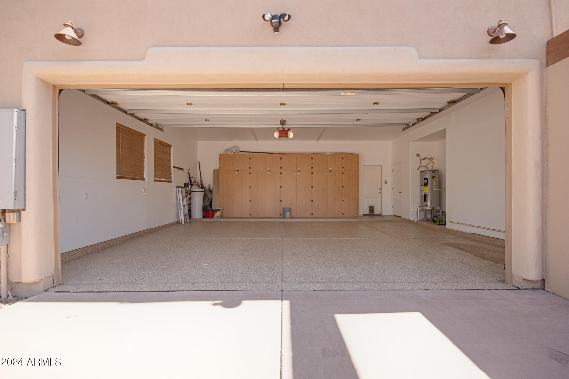 2731 W DESERT RANCH Road