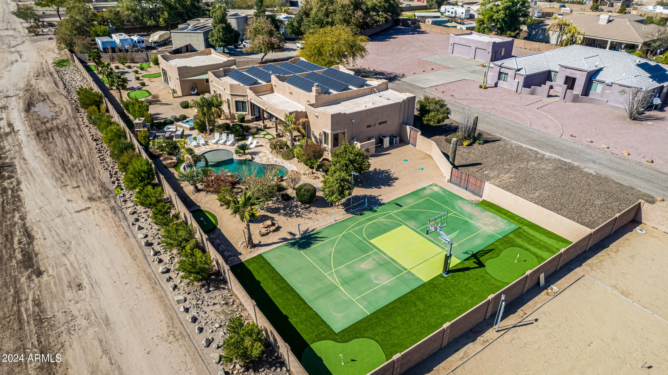 2731 W DESERT RANCH Road