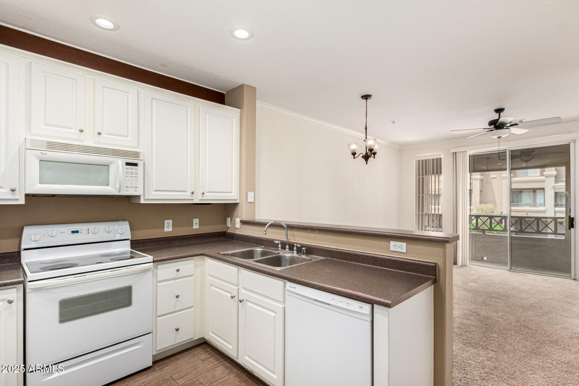 4455 E PARADISE VILLAGE Parkway S, 1057