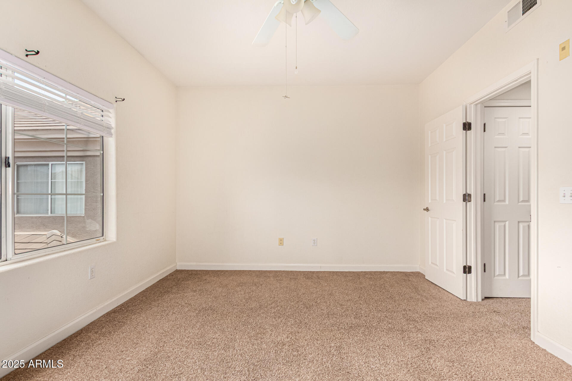 4455 E PARADISE VILLAGE Parkway S, 1057