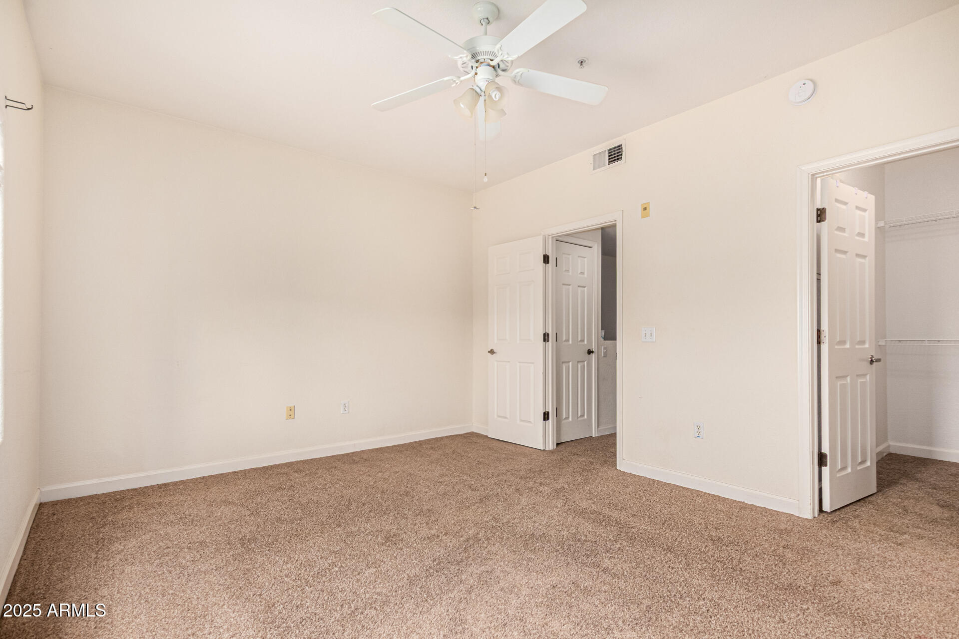 4455 E PARADISE VILLAGE Parkway S, 1057