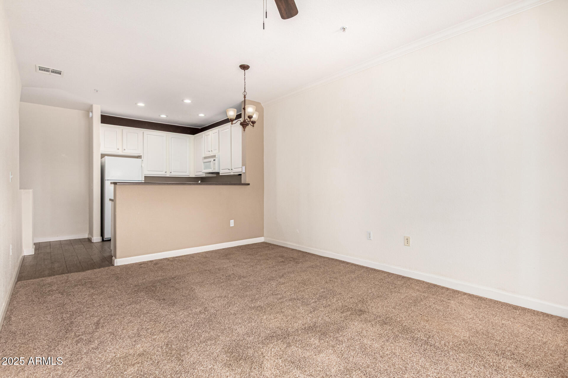 4455 E PARADISE VILLAGE Parkway S, 1057