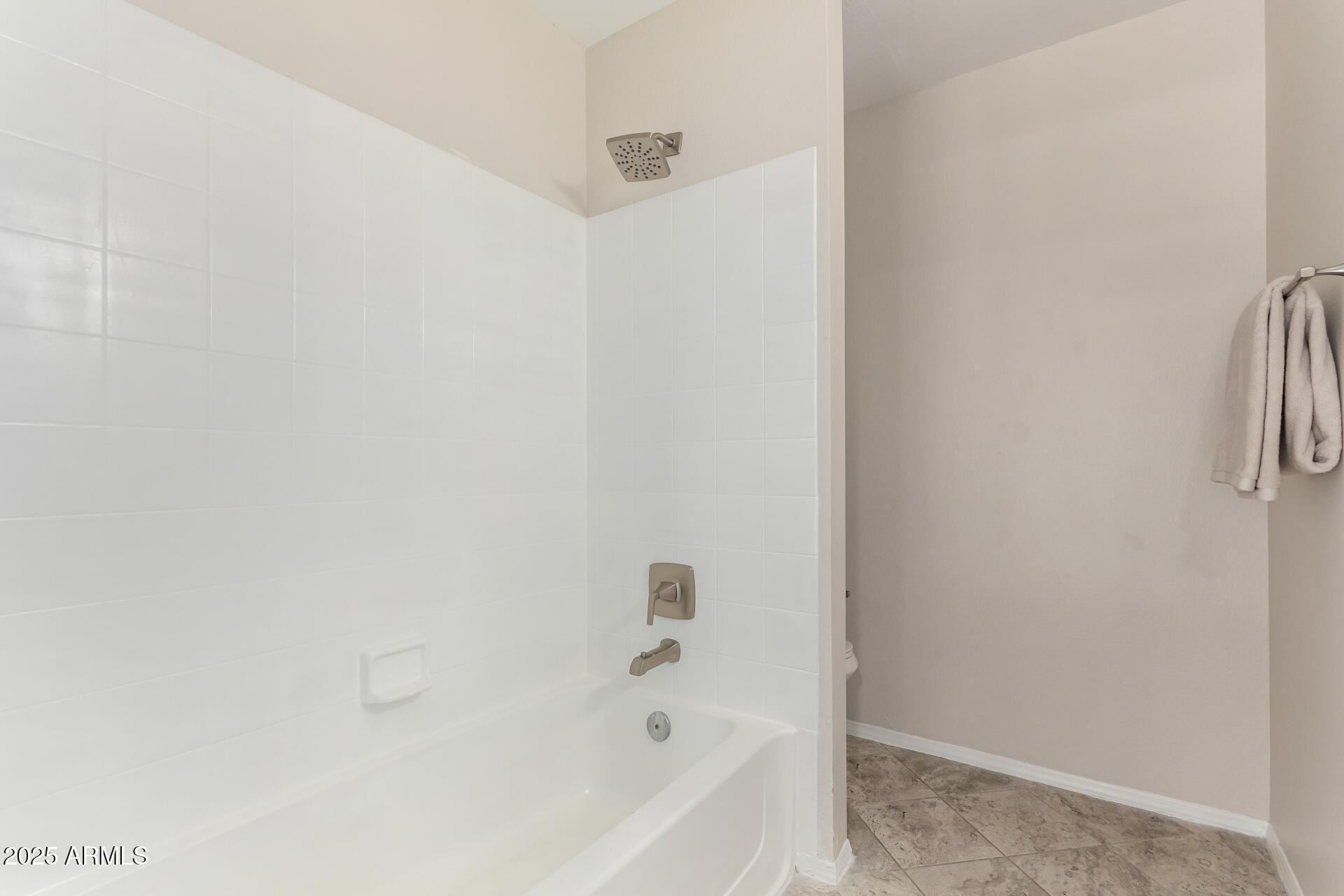 19820 N 13TH Avenue, 175