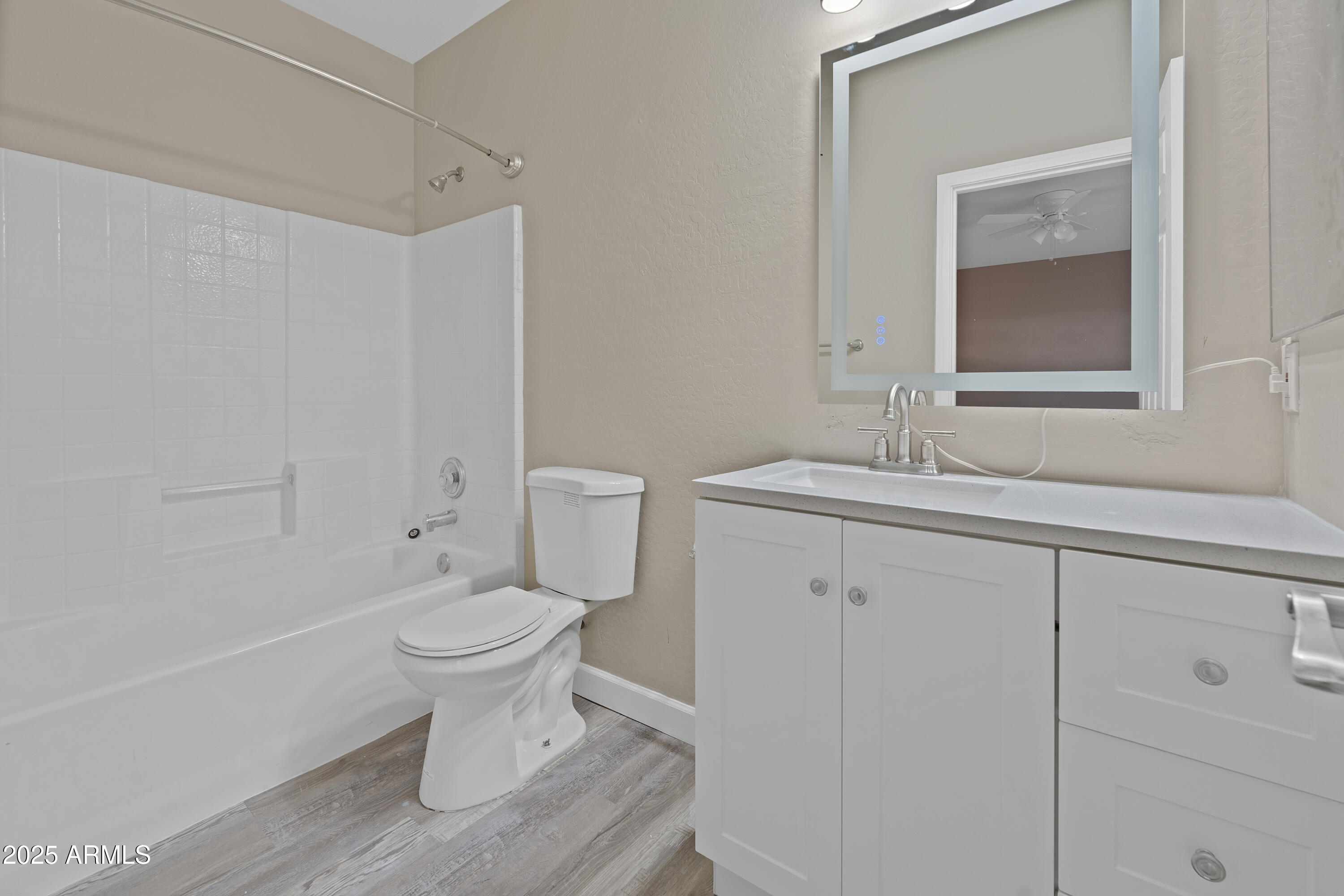 15818 N 25TH Street, 110