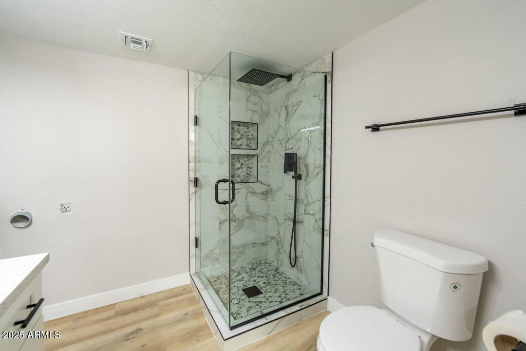 6767 N 7TH Street, 123