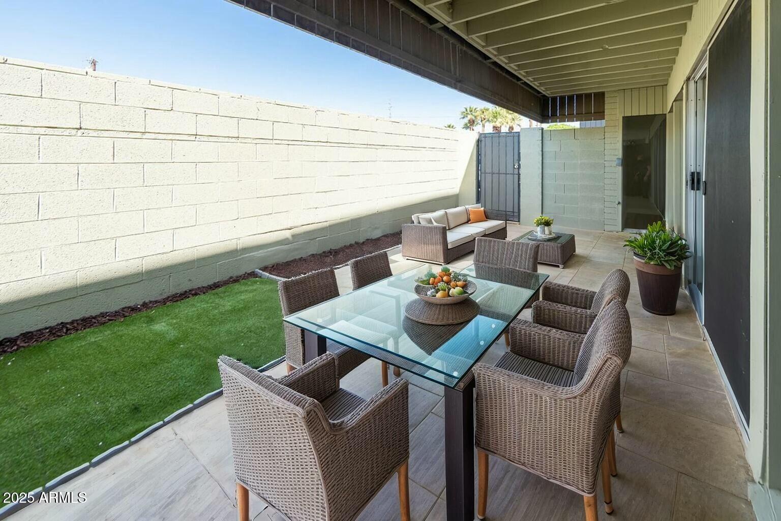 6767 N 7TH Street, 123