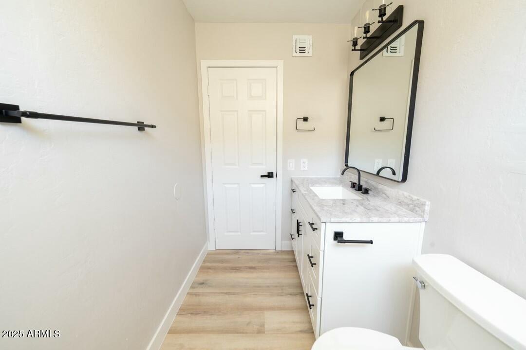 6767 N 7TH Street, 123