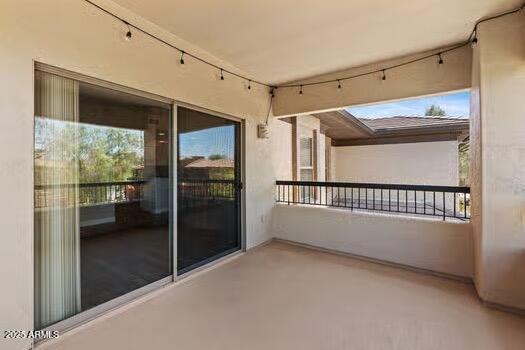 20121 N 76TH Street, 2058
