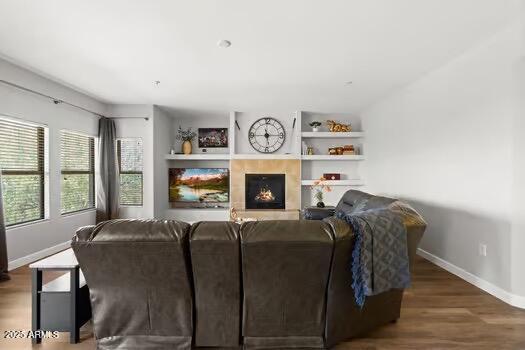 20121 N 76TH Street, 2058