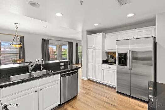 20121 N 76TH Street, 2058