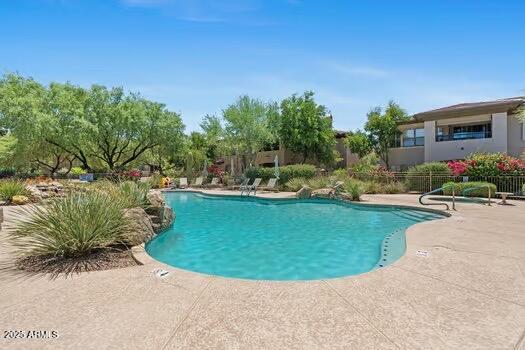 20121 N 76TH Street, 2058