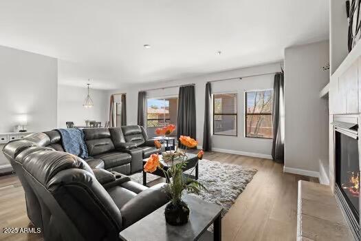 20121 N 76TH Street, 2058