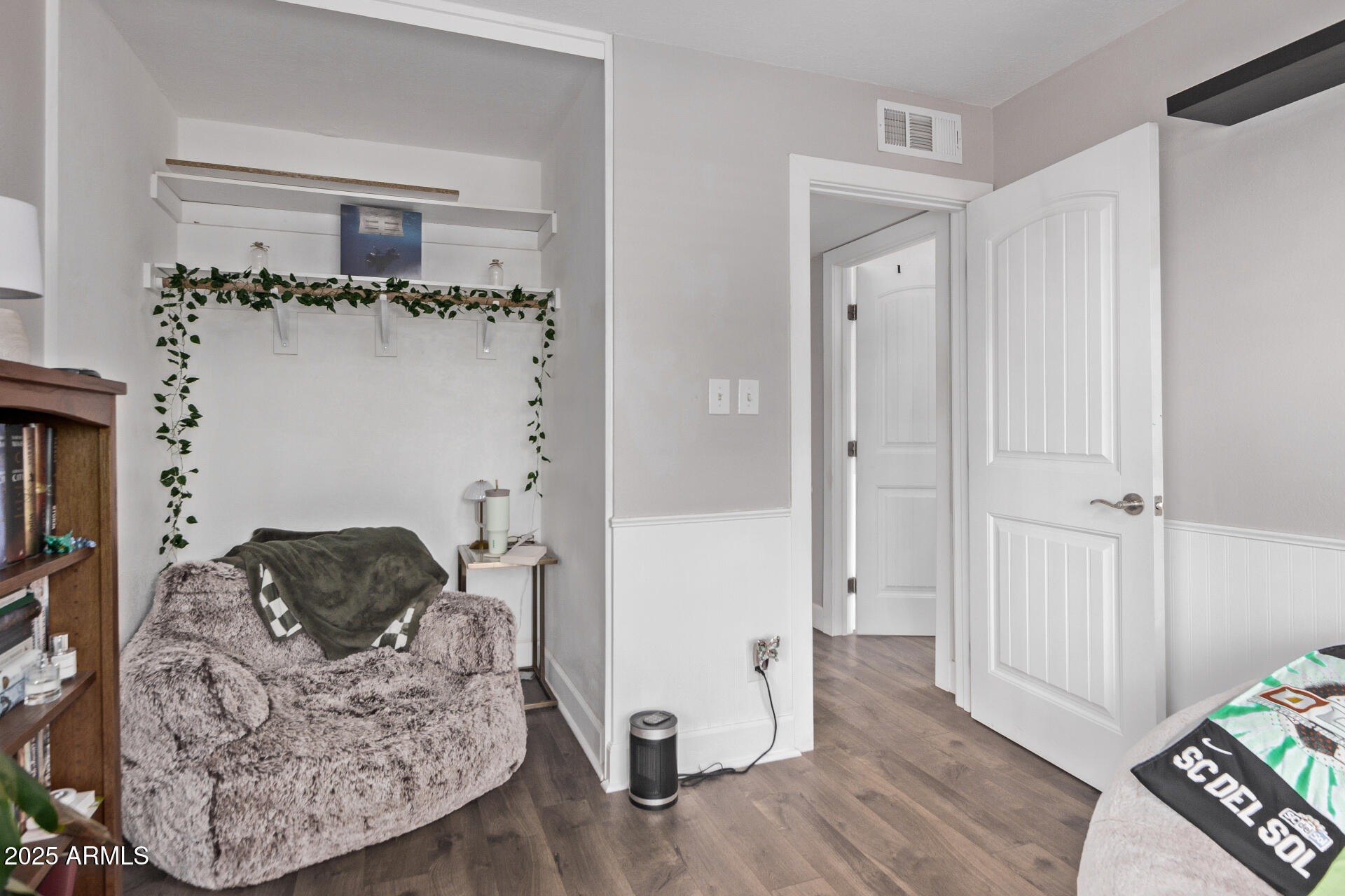 1914 S BROOKS Circle