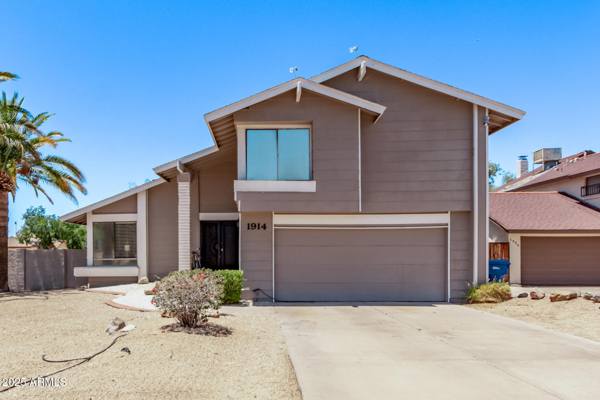 1914 S BROOKS Circle