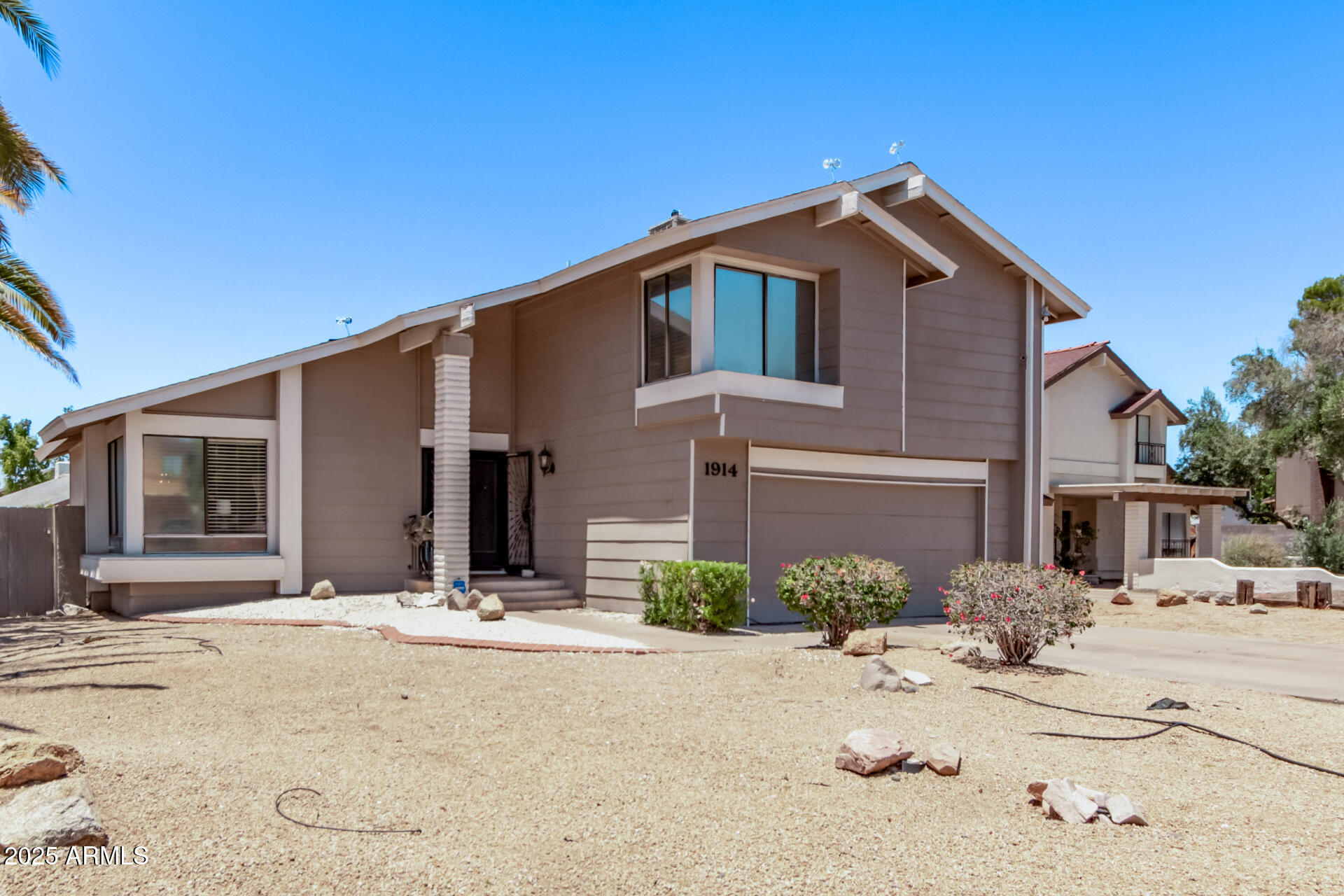 1914 S BROOKS Circle