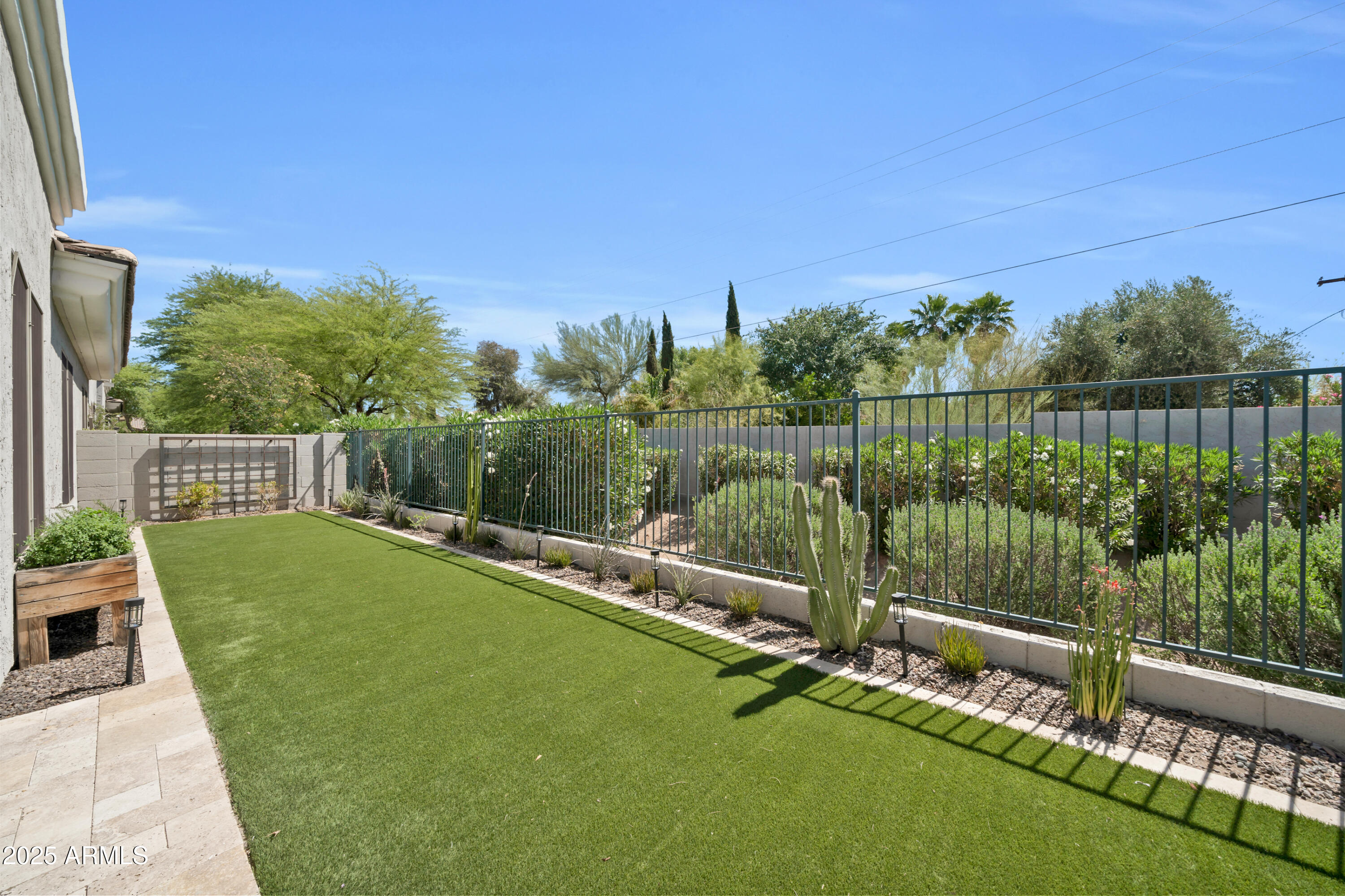 8180 E SHEA Boulevard, 1019