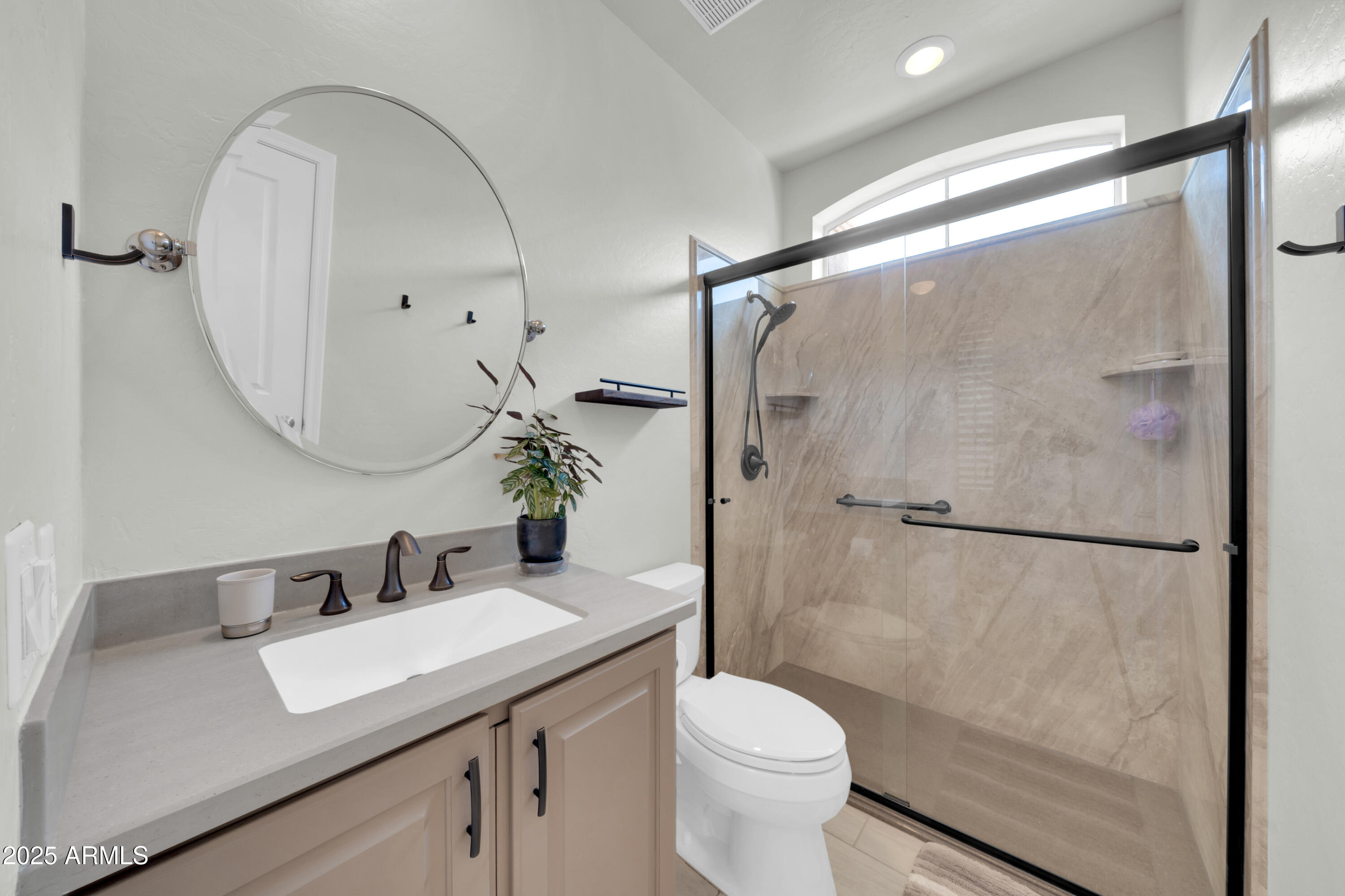 8180 E SHEA Boulevard, 1019