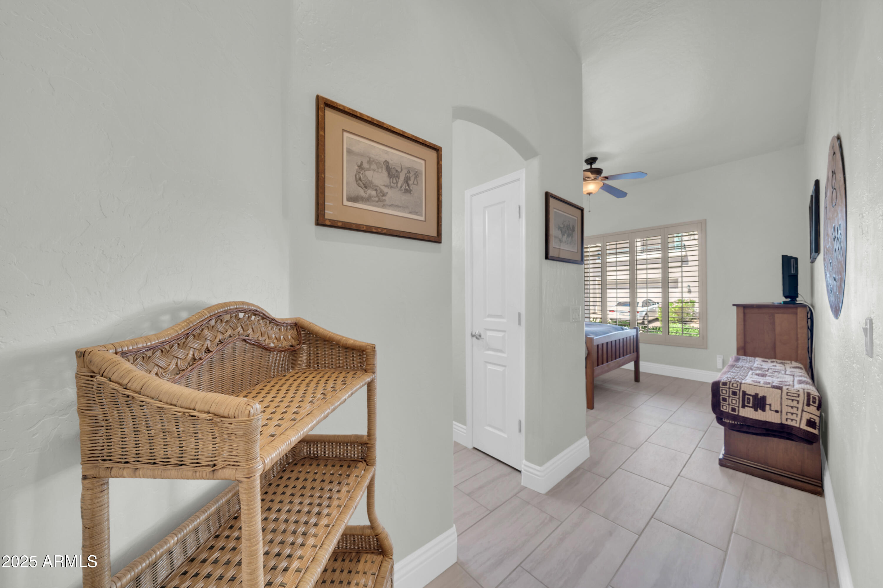 8180 E SHEA Boulevard, 1019