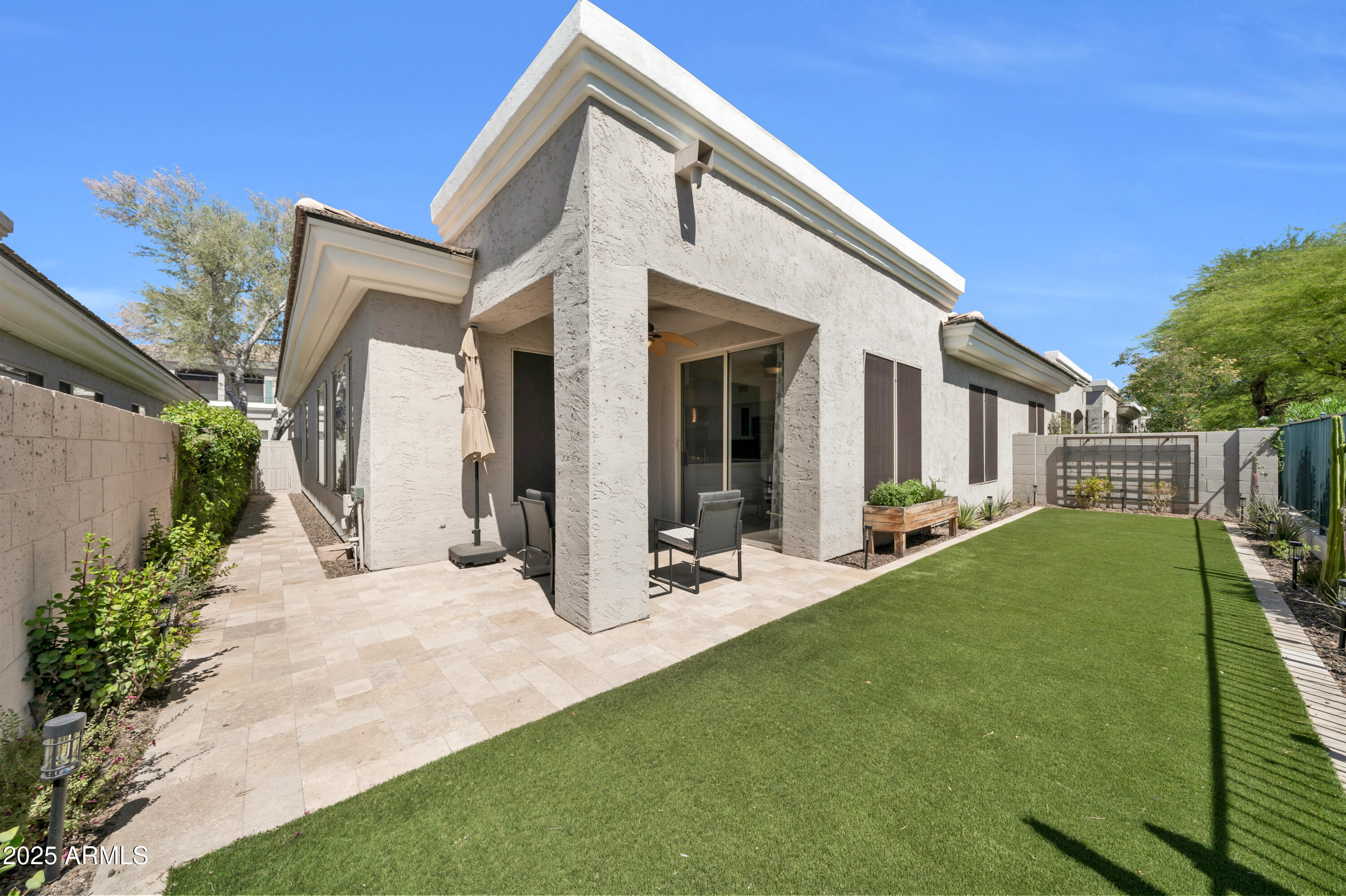 8180 E SHEA Boulevard, 1019