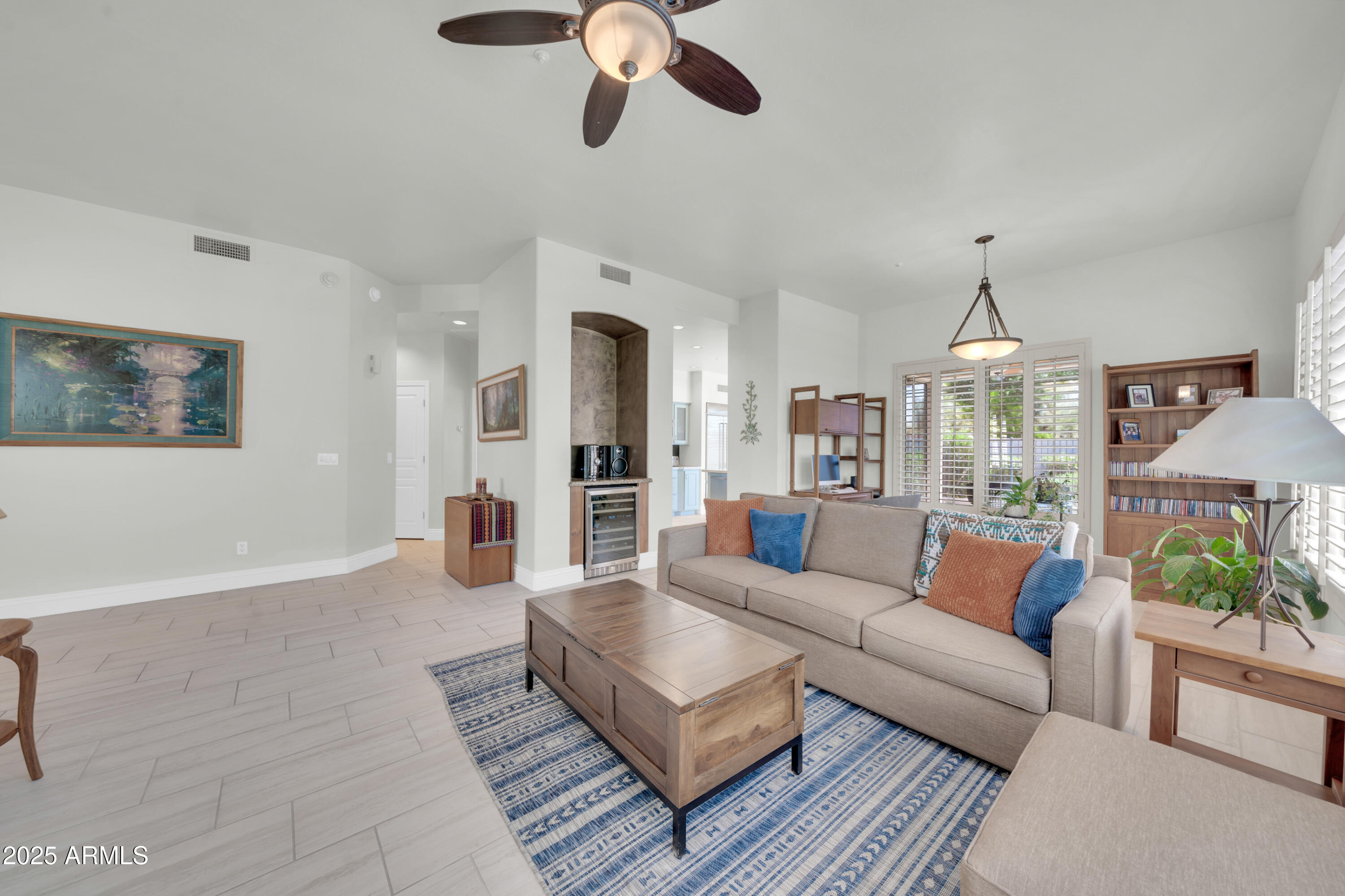 8180 E SHEA Boulevard, 1019